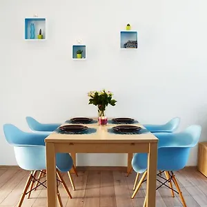 Old Town Holiday & Business Apartament